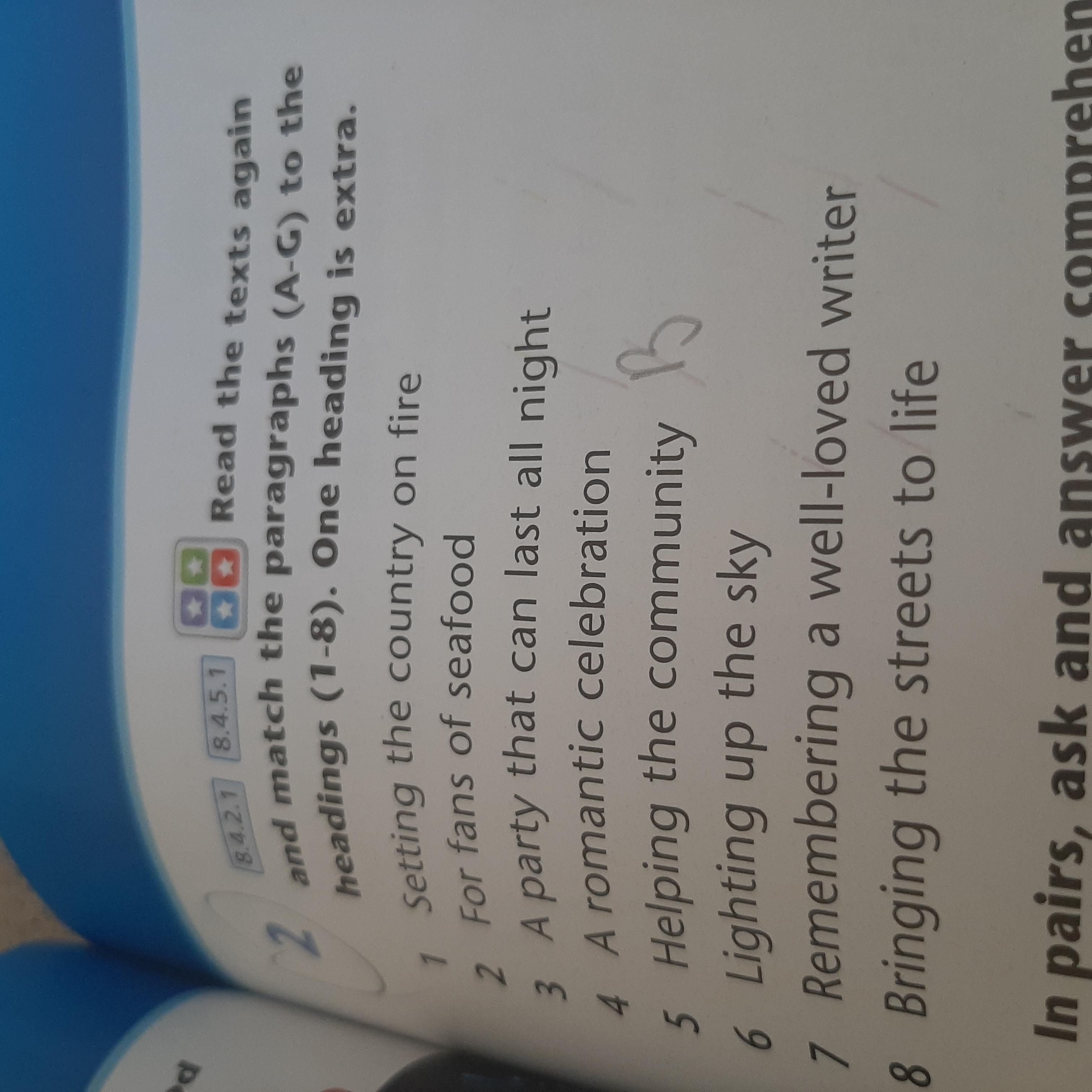 Choose the correct heading for paragraphs. Reading Match the headings to the paragraphs. Read the text again and Match headings a e to paragraphs 14. Read and listen to the text.Match paragraphs a-c to heading 1-4. there is one Extra heading..